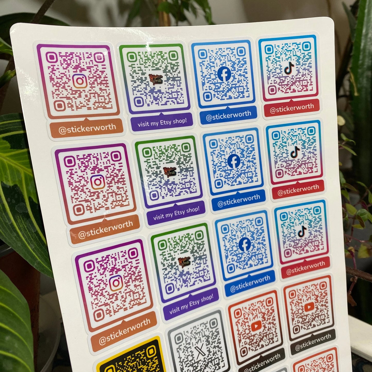 100 pegatinas con código QR